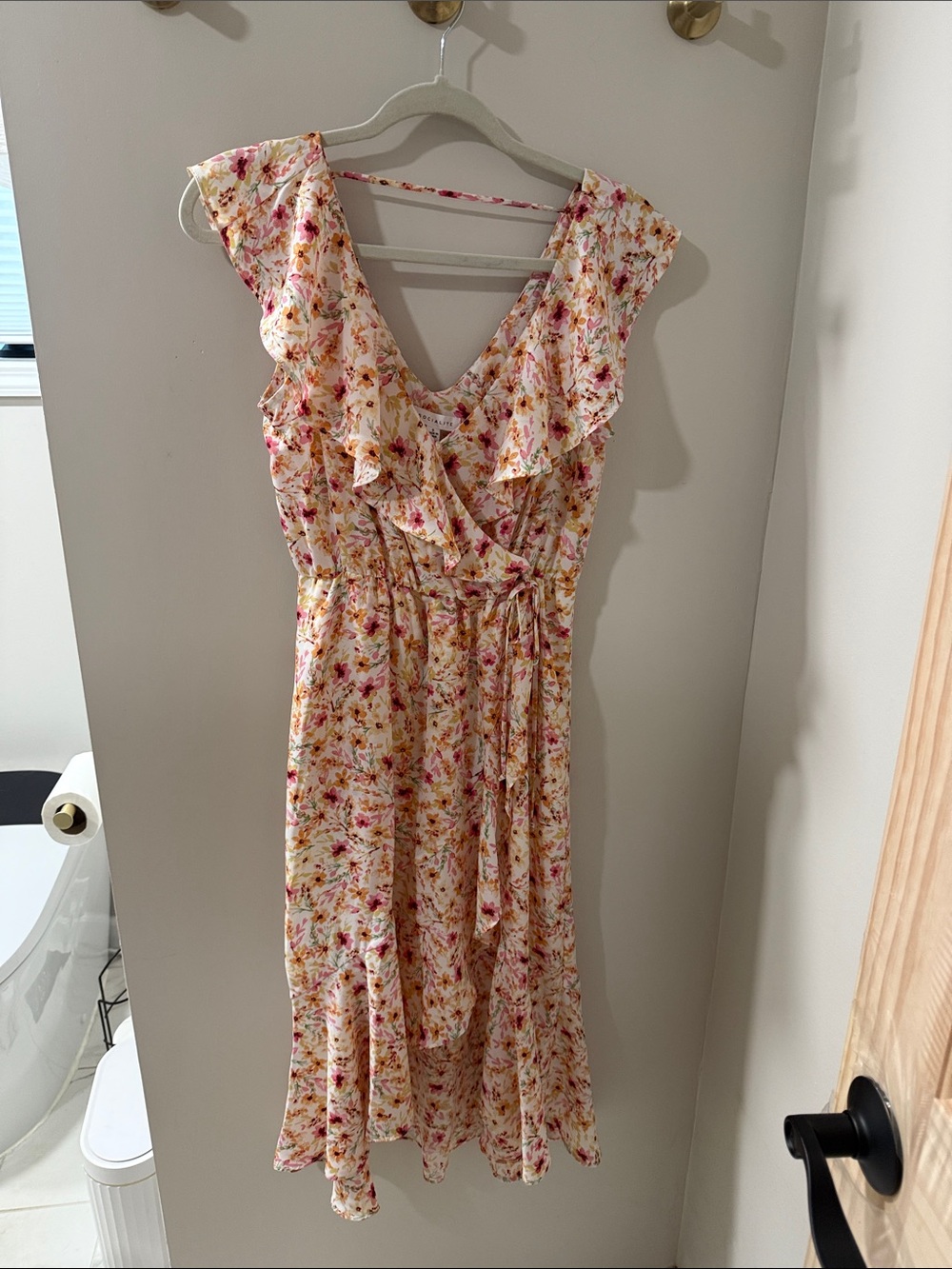 Socialite Floral Ruffle Midi Dress - Pink & Cream